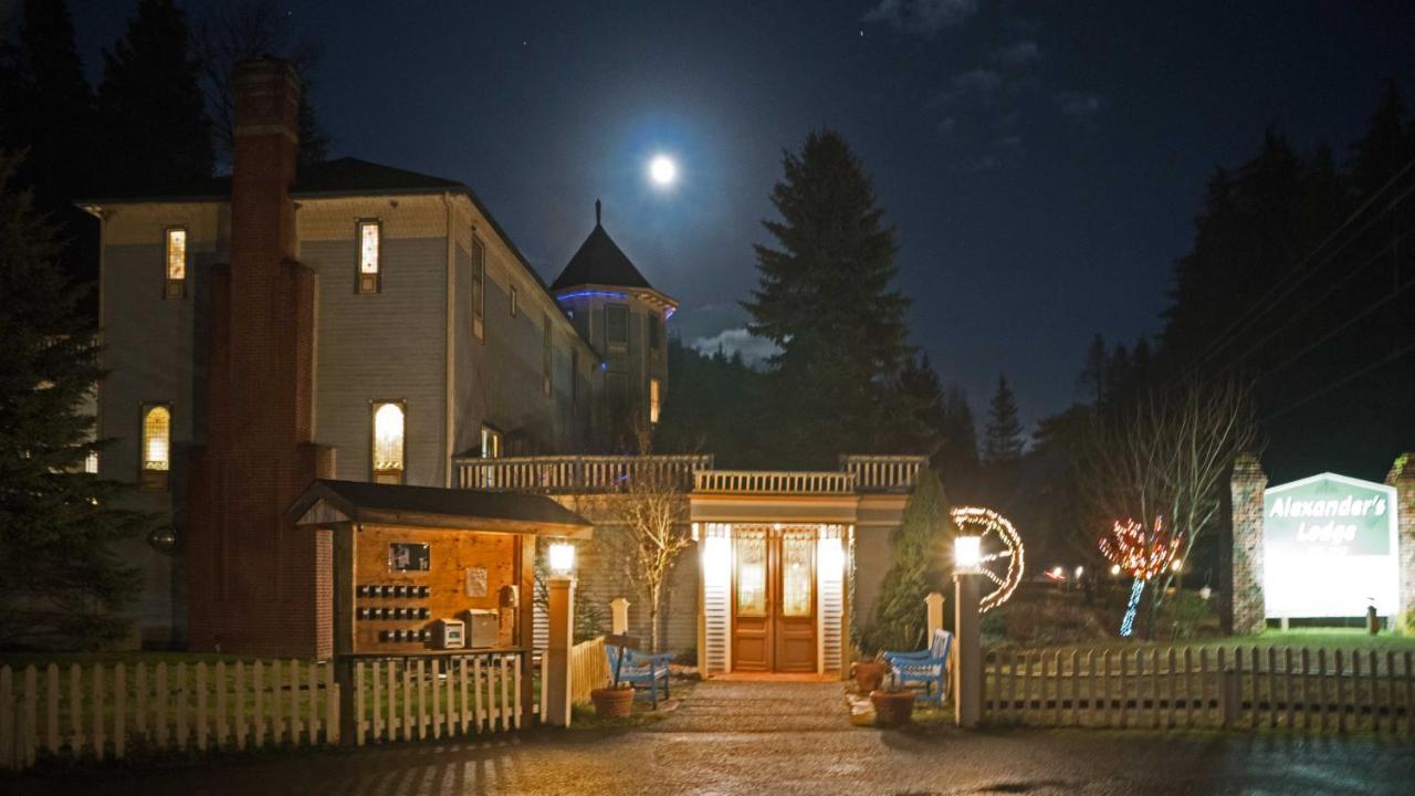 Alexander's Hotel 3*