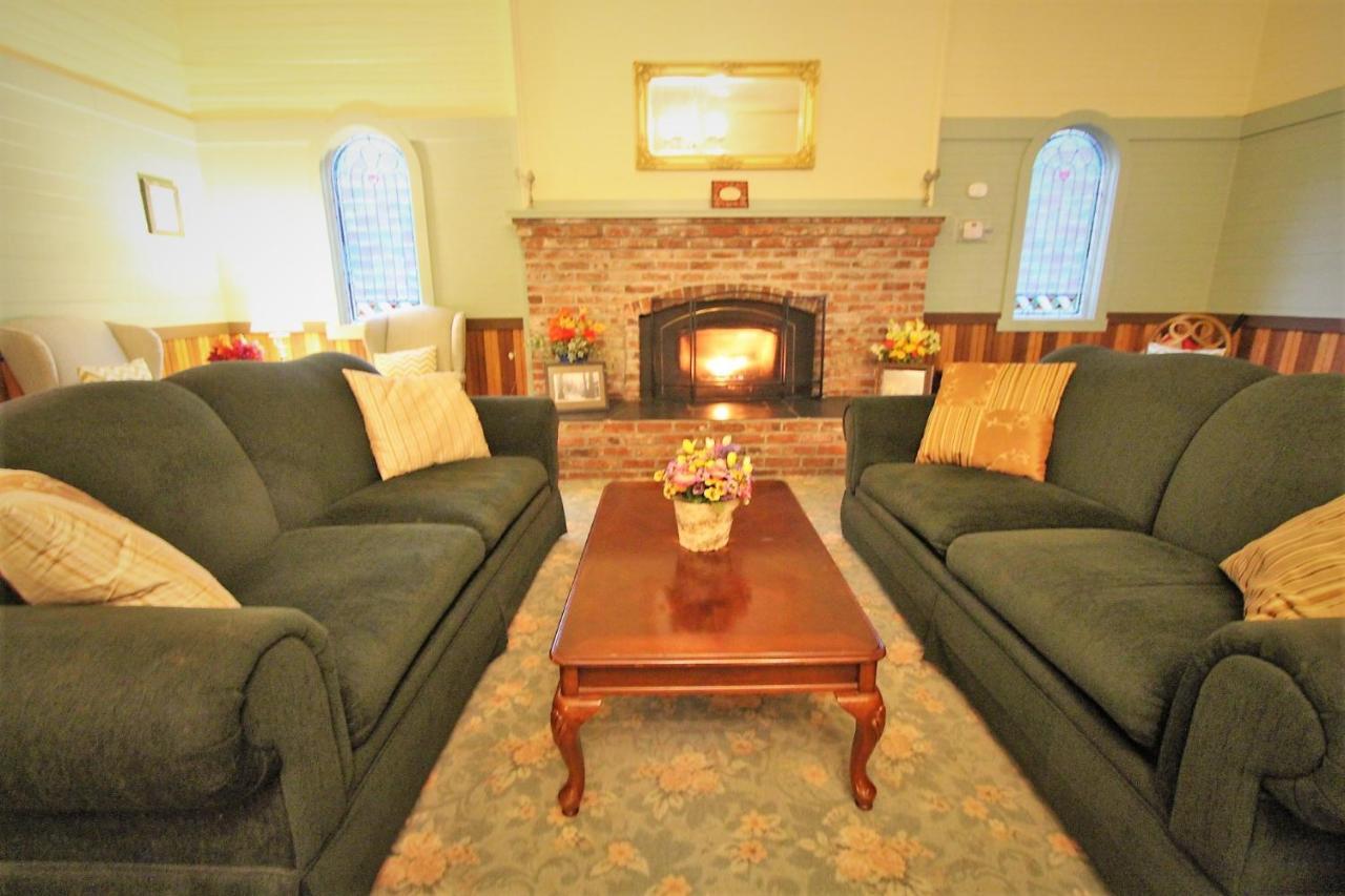Hotel Alexander's Ashford