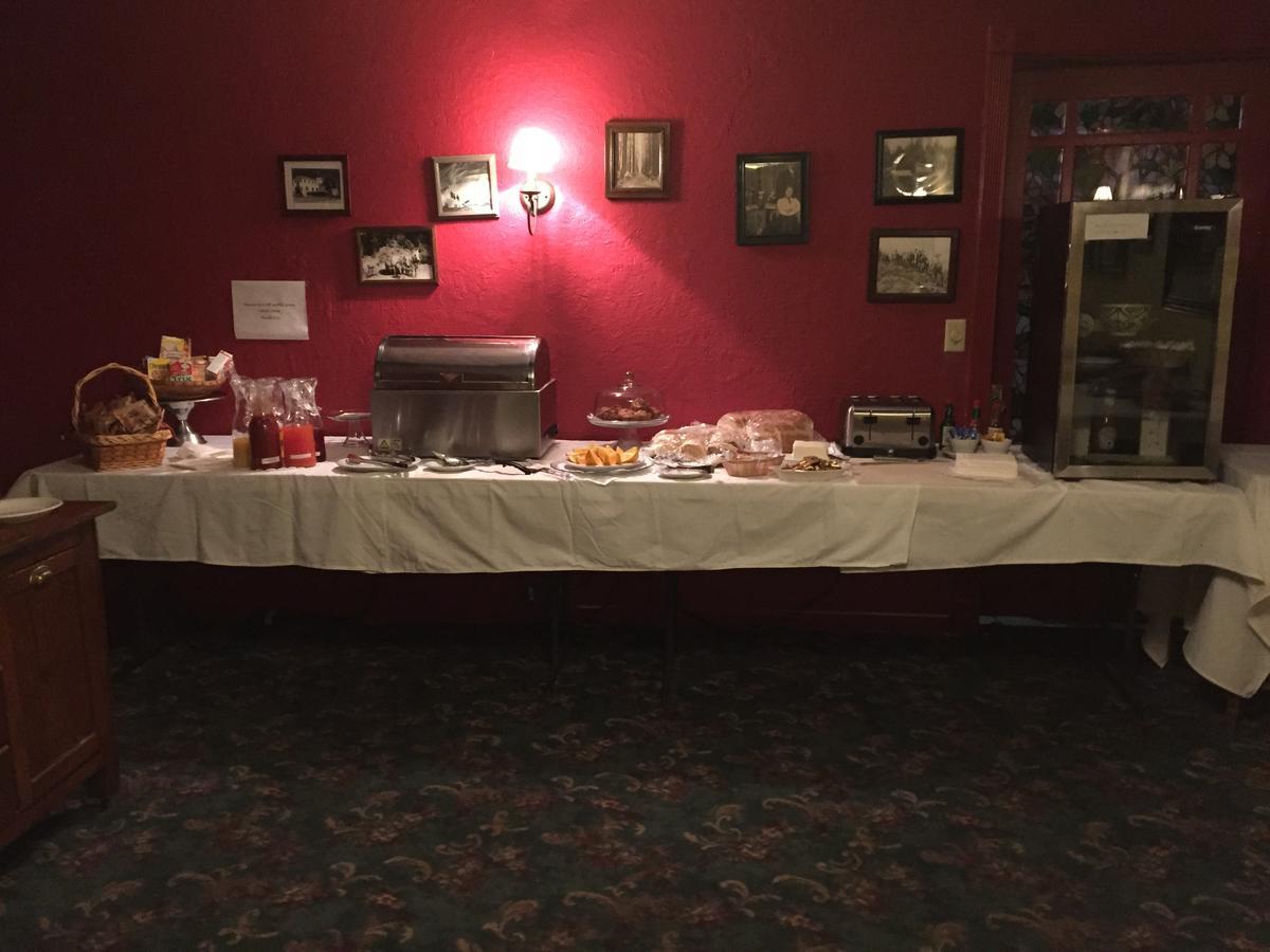 Alexander's Ashford